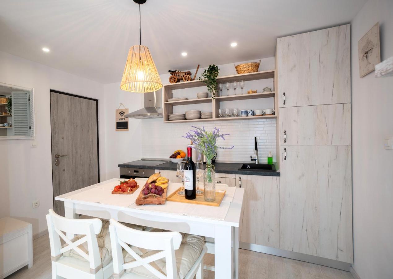New Cozy Apartment - Center Of Old Town Omiš Exteriör bild