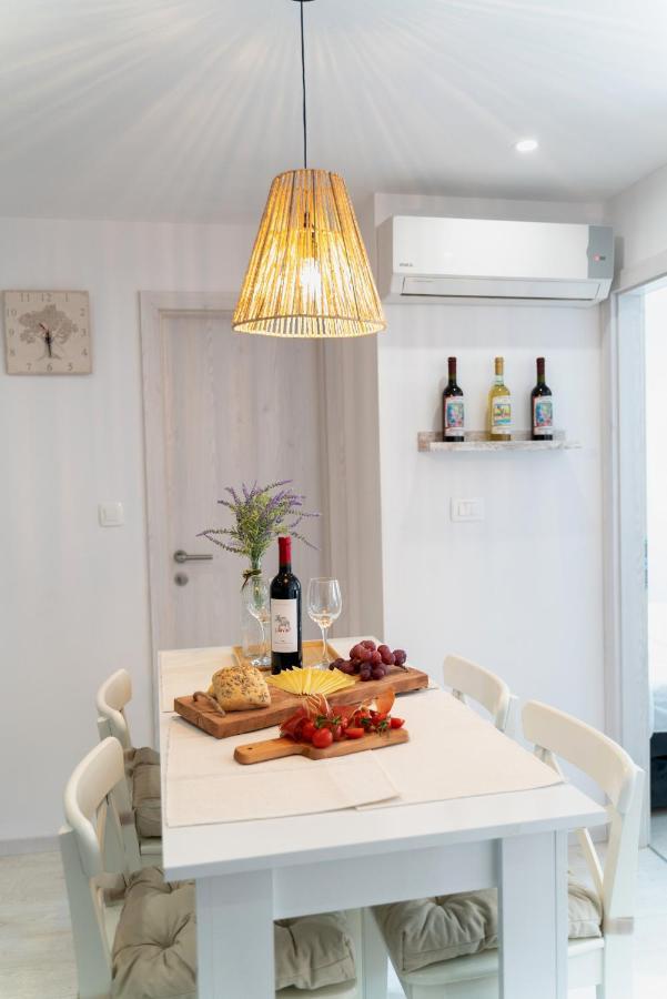 New Cozy Apartment - Center Of Old Town Omiš Exteriör bild