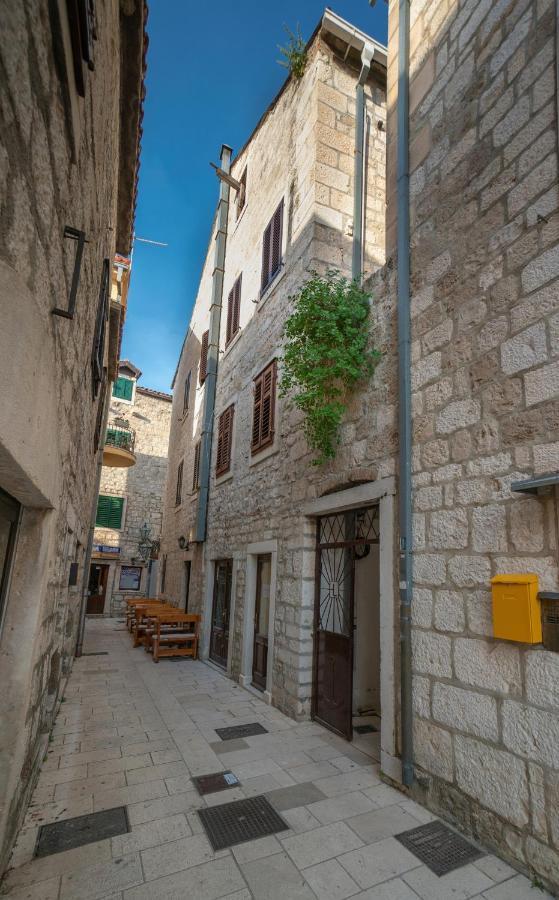 New Cozy Apartment - Center Of Old Town Omiš Exteriör bild